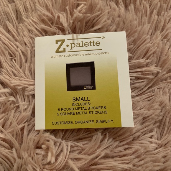 Eyeshadow case - Picture 3 of 3